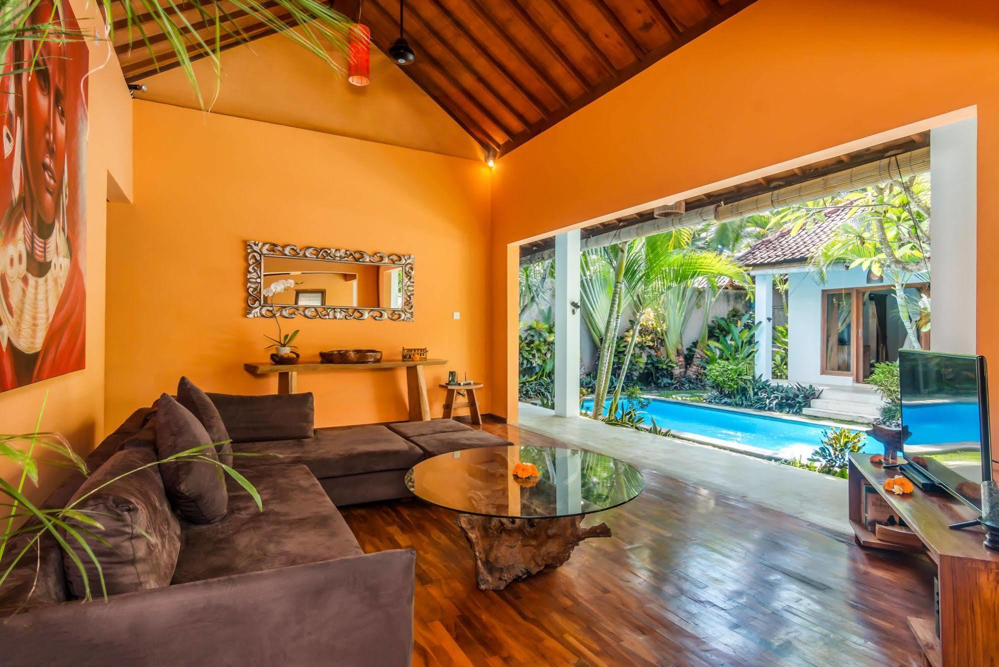 Villa Bisi Seminyak  Luaran gambar