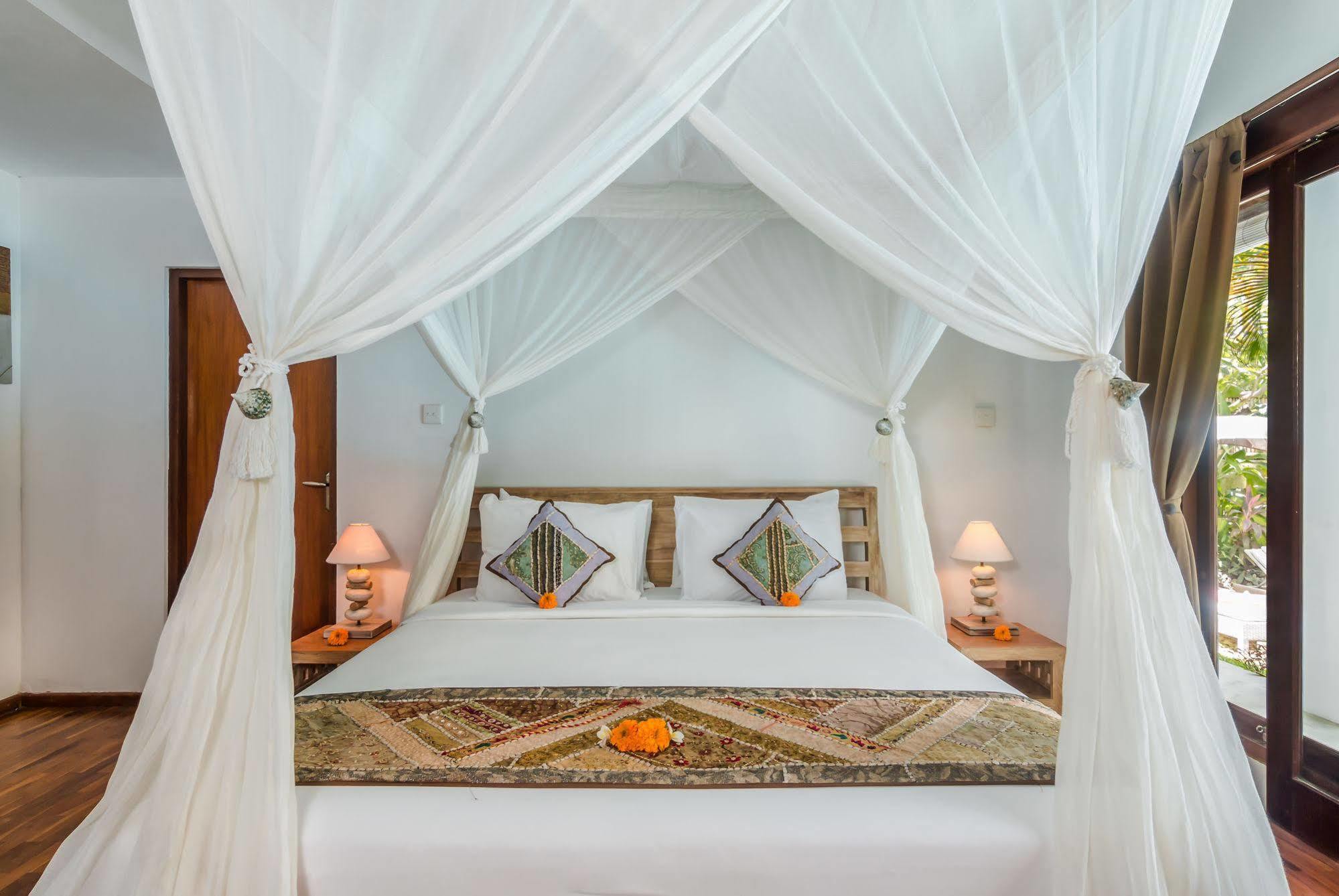 Villa Bisi Seminyak  Luaran gambar