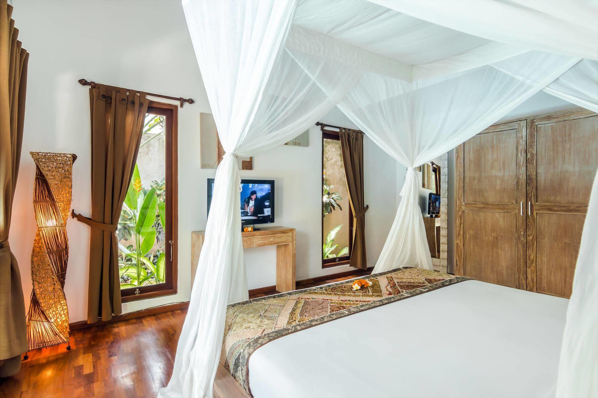 Villa Bisi Seminyak  Luaran gambar