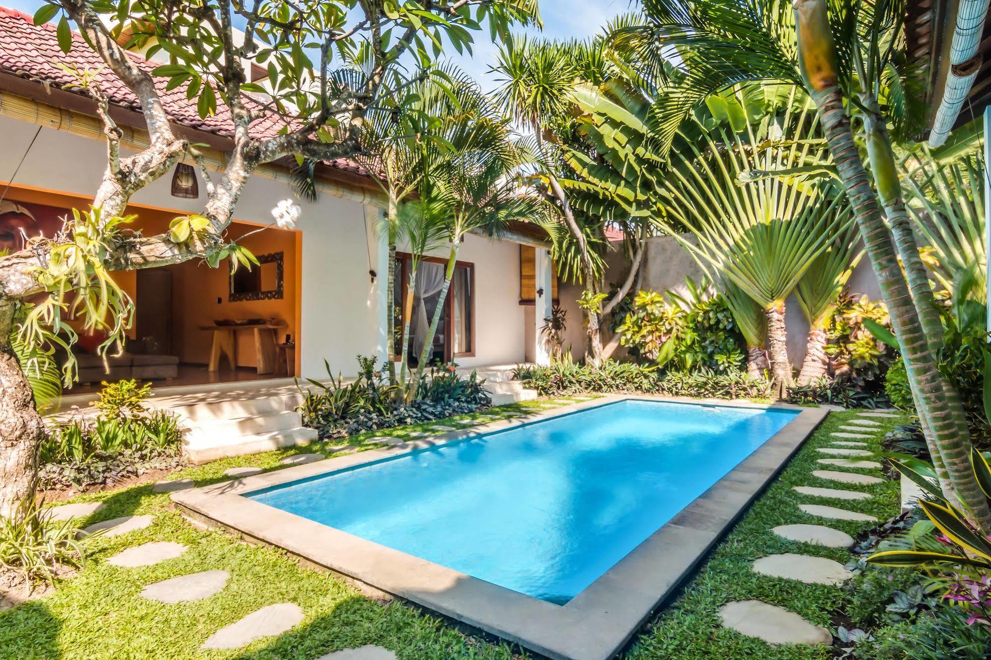 Villa Bisi Seminyak  Luaran gambar